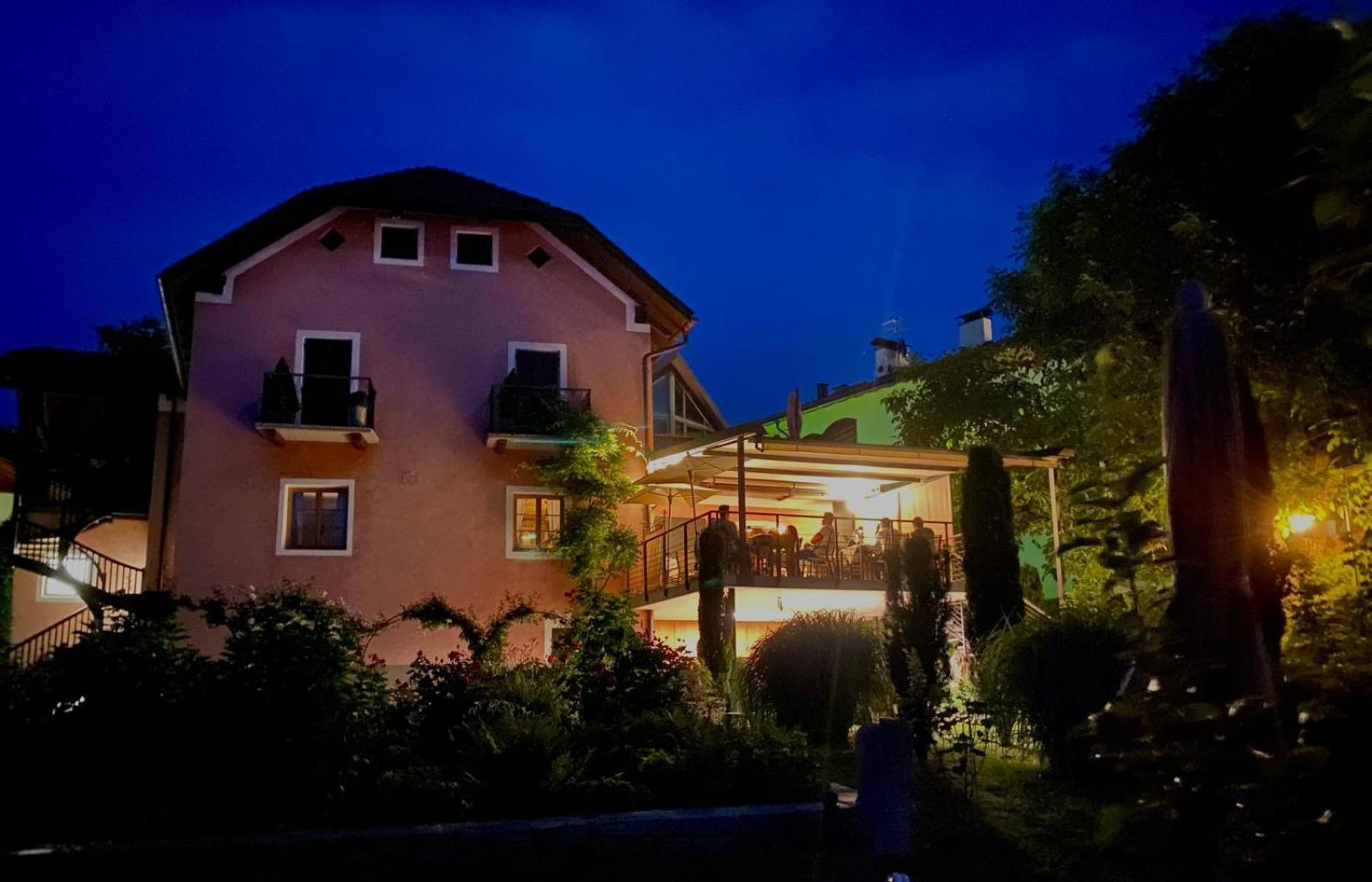 קיוזה Der Unterwirt Guesthouse And Restaurant מראה חיצוני תמונה