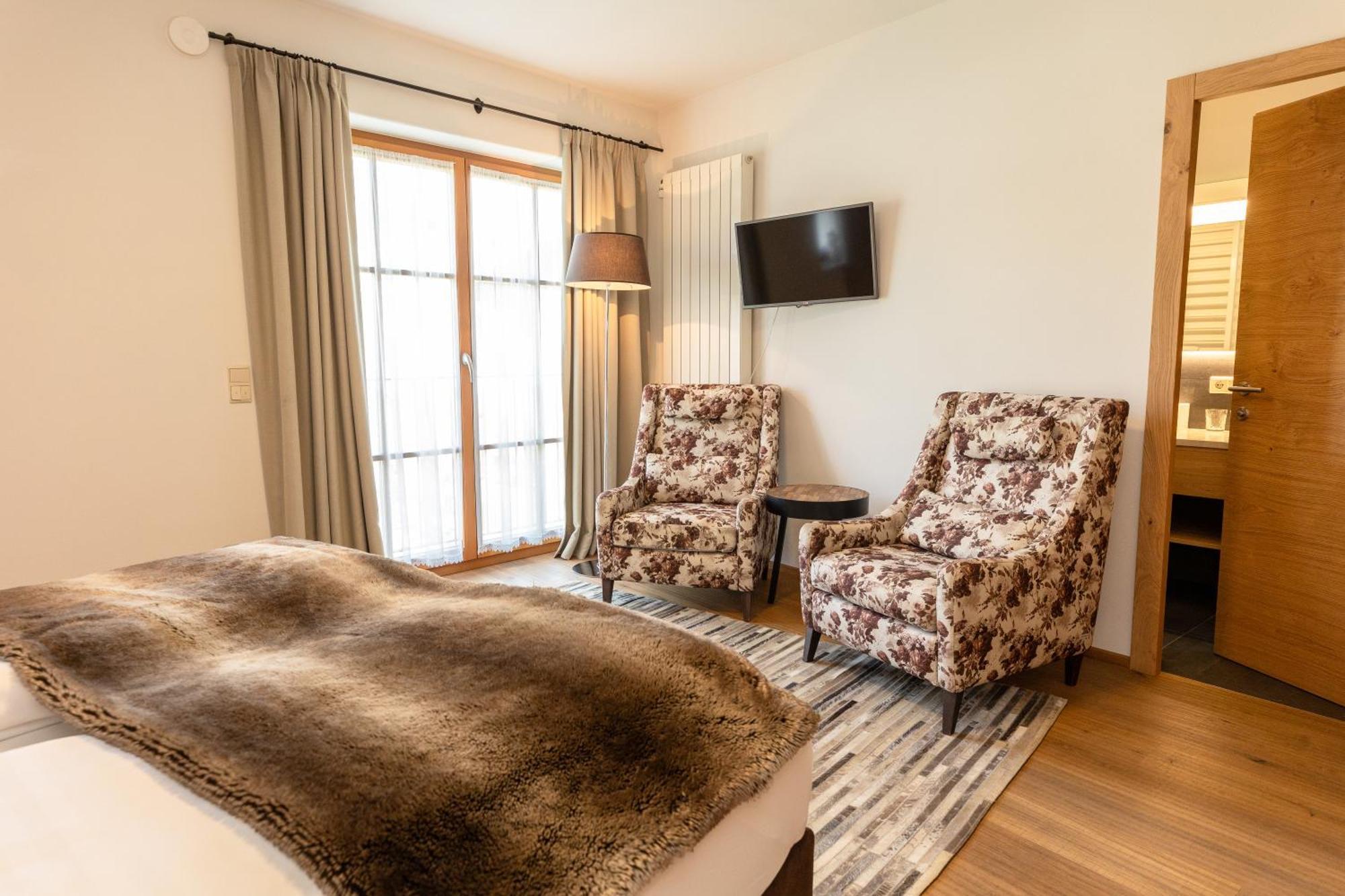 קיוזה Der Unterwirt Guesthouse And Restaurant מראה חיצוני תמונה